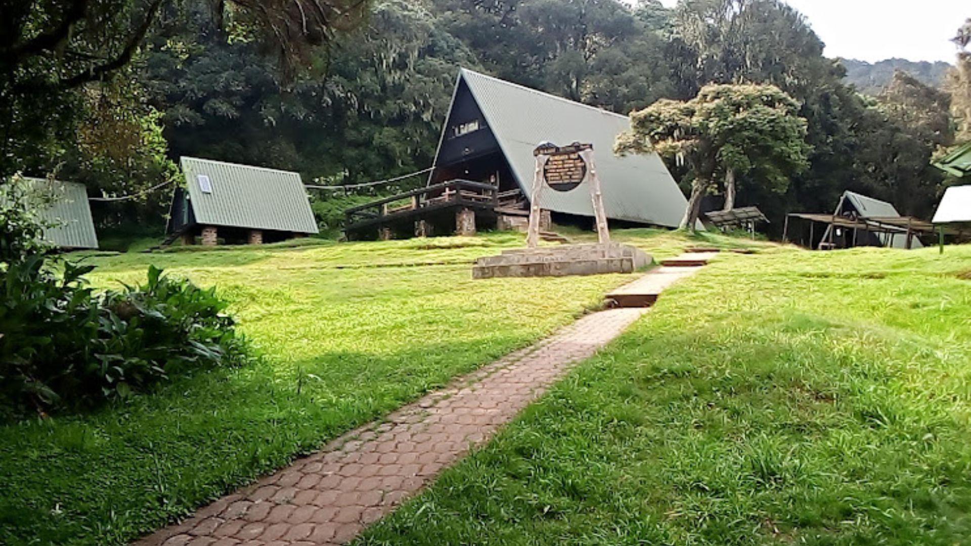 Maranda Hut
